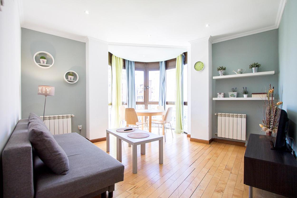 Apartamentos Adelfas Madrid Exterior photo