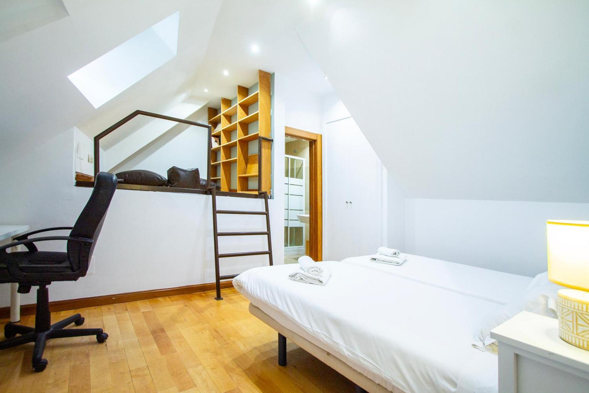 Apartamentos Adelfas Madrid Exterior photo
