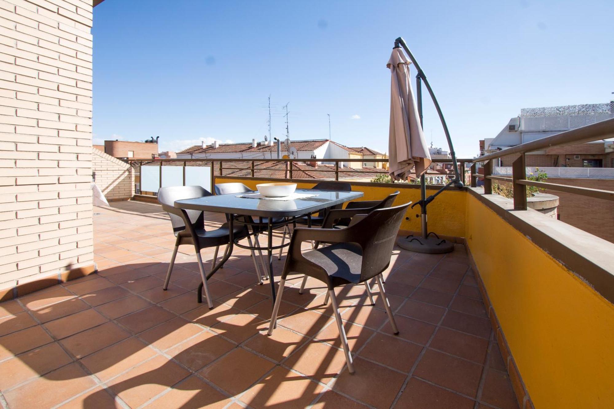 Apartamentos Adelfas Madrid Exterior photo